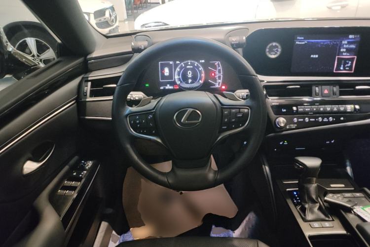 Used Lexus ES 2021 200 Excellence Edition Steering Wheel