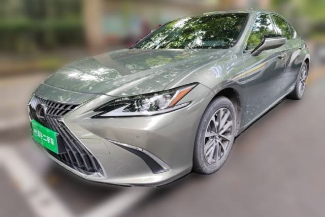 Used Lexus ES 2021 300h Excellence Edition