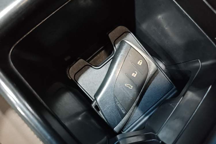 Used Lexus ES 2021 200 Excellence Edition Vehicle Key