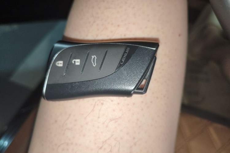 Used Lexus ES 2021 200 Luxury Edition Vehicle Key