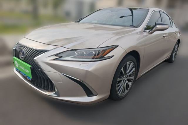 Used Lexus ES 2021 300h Deluxe Edition