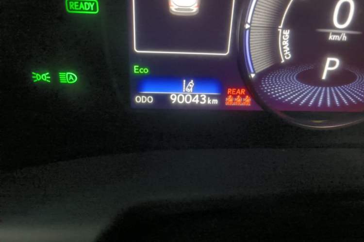 Used Lexus ES 2021 300h Excellence Edition Odometer Close Up