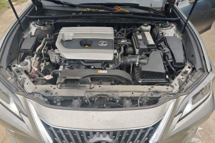 Used Lexus ES 2021 200 Excellence Edition Engine Bay