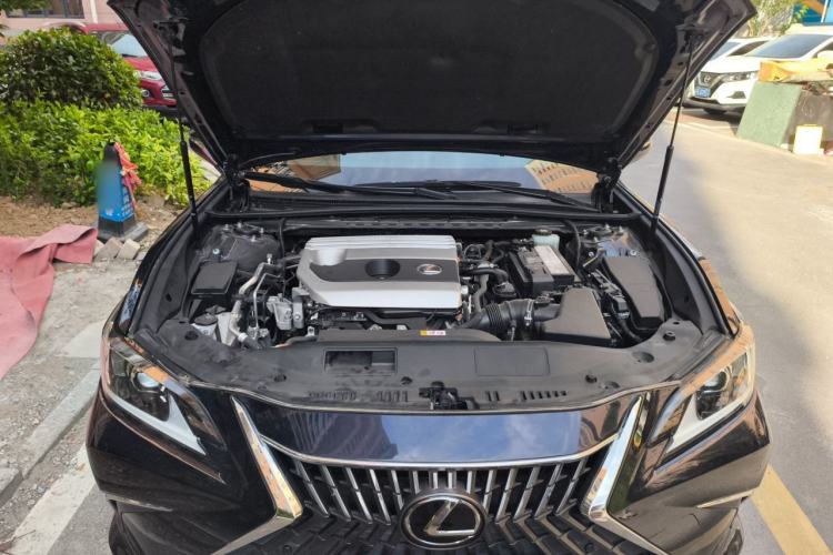 Used Lexus ES 2021 200 Excellence Edition Engine Bay