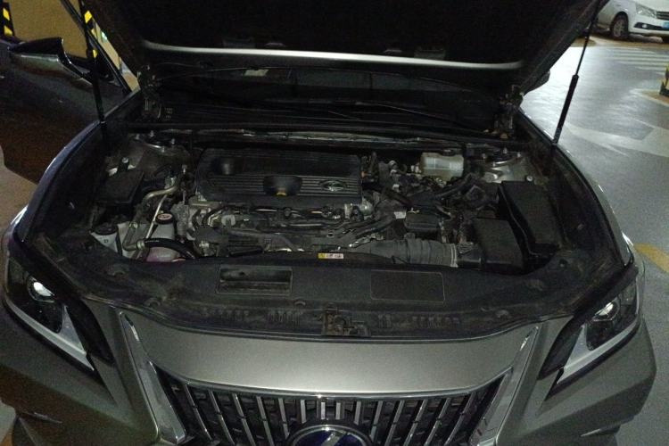 Used Lexus ES 2021 300h Excellence Edition Engine Bay