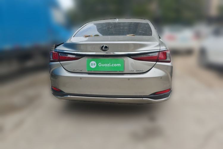 Used Lexus ES 2021 200 Excellence Edition Rear