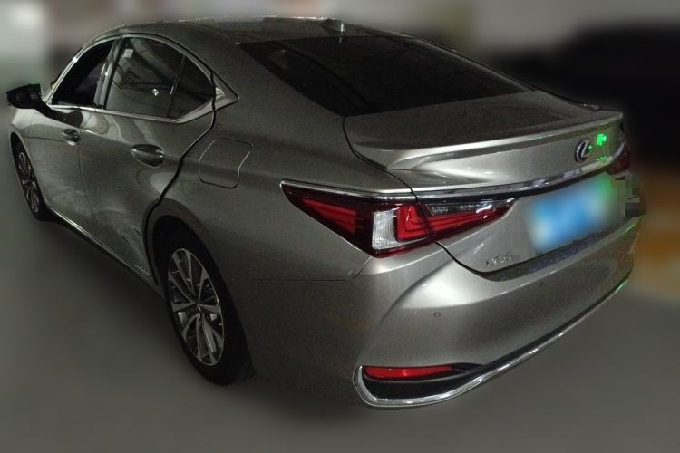 Used Lexus ES 2021 300h Excellence Edition Rear Left 45 Deg