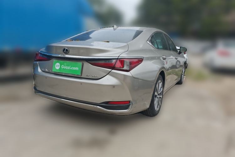 Used Lexus ES 2021 200 Excellence Edition Rear Right 45 Deg