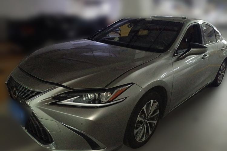 Used Lexus ES 2021 300h Excellence Edition Guazi used car, China used car export, Used car for sale, Used Lexus cars, Cheapest cars for sale