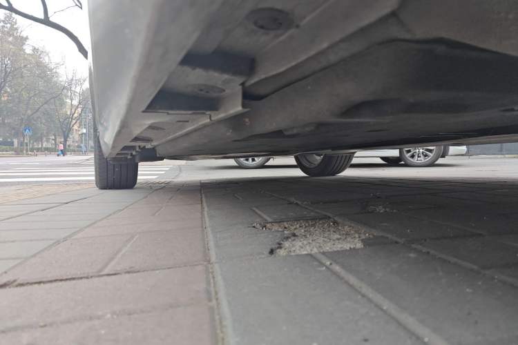 Used Lexus ES 2021 300h Deluxe Edition Chassis Front Right