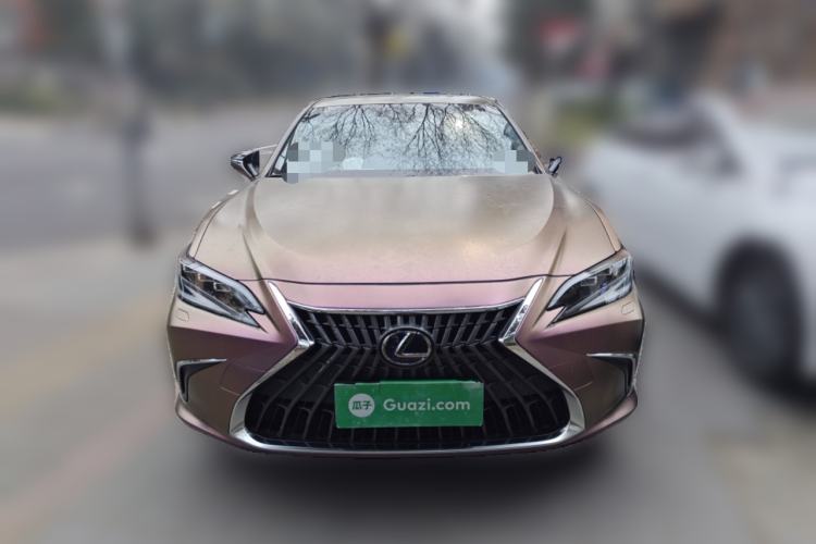 Used Lexus ES 2021 300h Deluxe Edition Front
