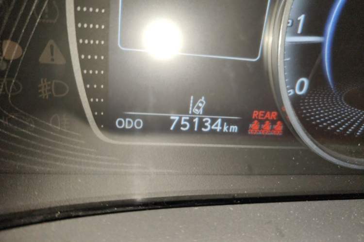 Used Lexus ES 2021 200 Excellence Edition Odometer Close Up