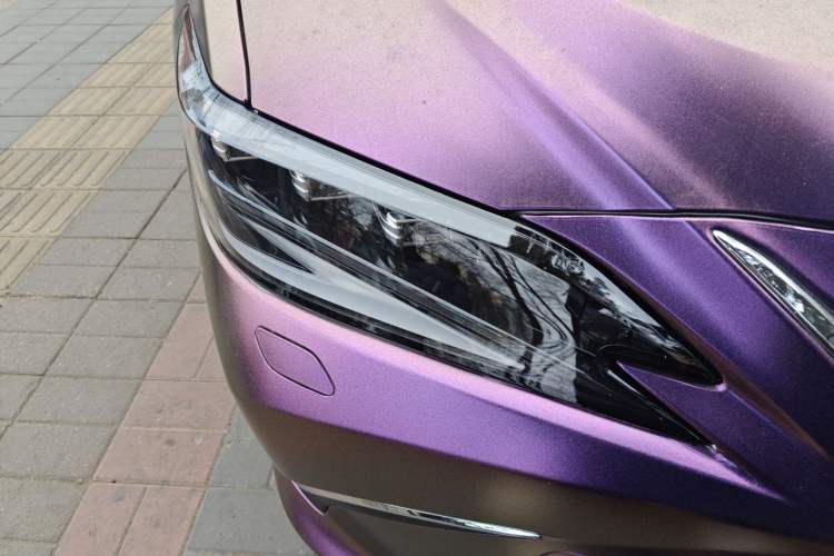 Used Lexus ES 2021 300h Deluxe Edition Right Front Headlight