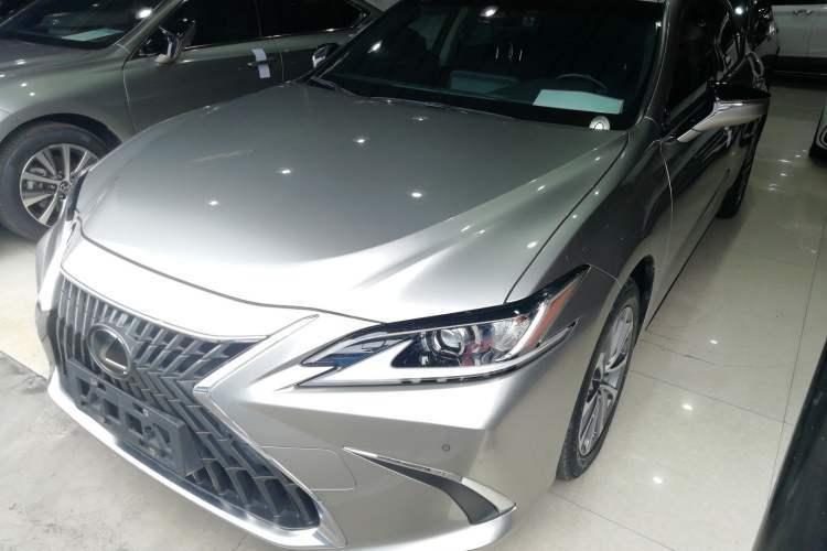 Used Lexus ES 2021 260 Excellence Edition Guazi used car, China used car export, Used car for sale, Used  cars, Cheapest cars for sale