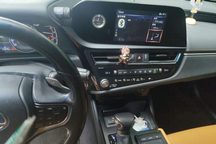 Used Lexus ES 2021 200 Excellence Edition Audio And AC Panel