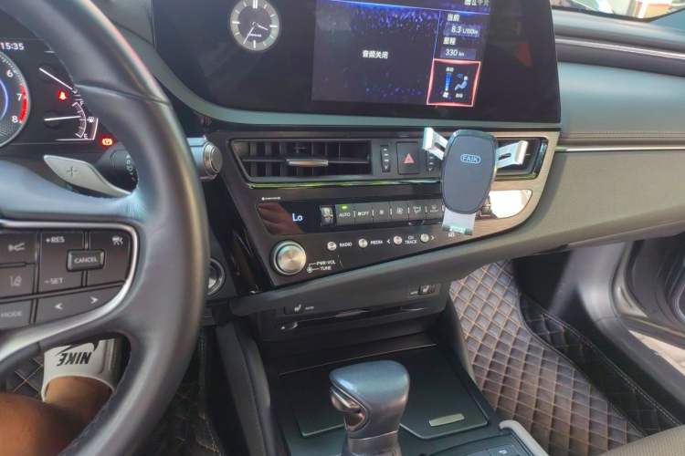 Used Lexus ES 2021 260 Excellence Edition Audio And AC Panel