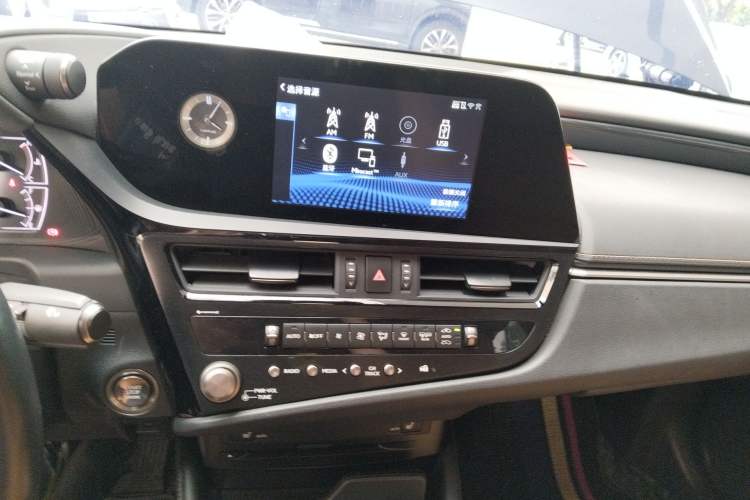 Used Lexus ES 2021 200 Excellence Edition Audio And AC Panel