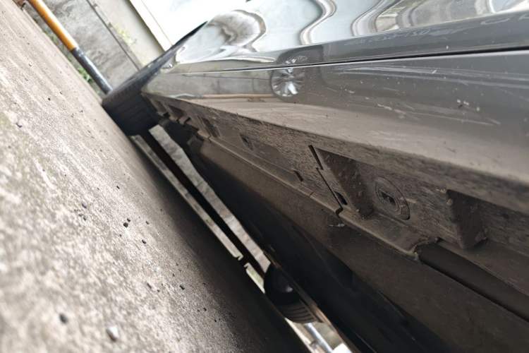 Used Lexus ES 2021 300h Deluxe Edition Chassis Front Right