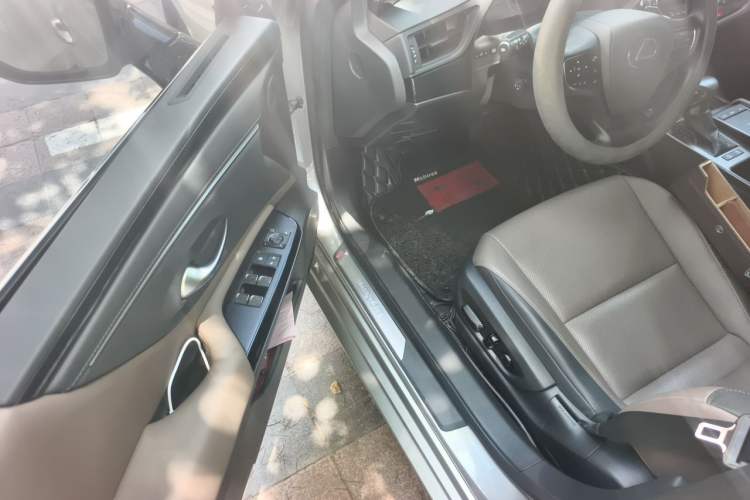 Used Lexus ES 2021 200 Excellence Edition Driver Seat
