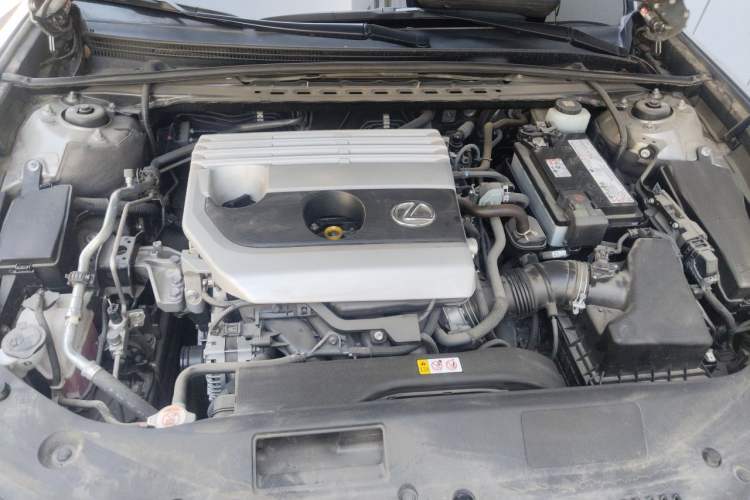 Used Lexus ES 2021 200 Luxury Edition Engine Bay