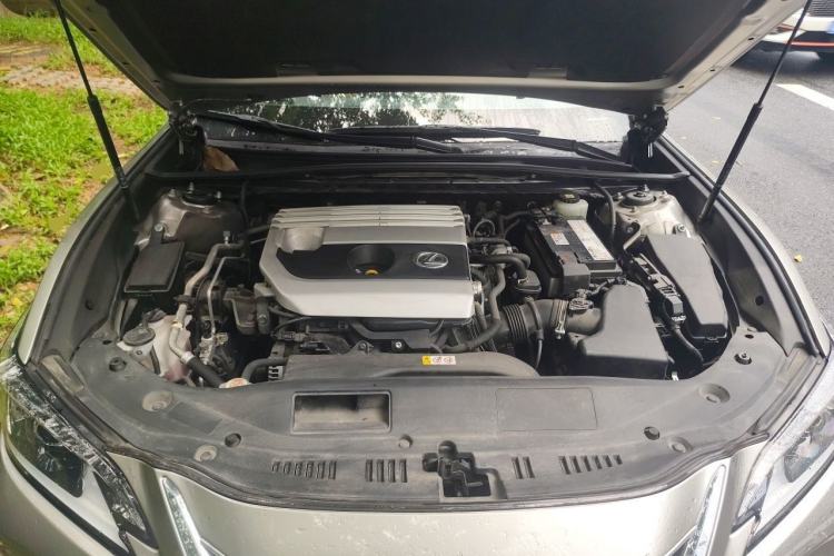 Used Lexus ES 2021 200 Excellence Edition Engine Bay