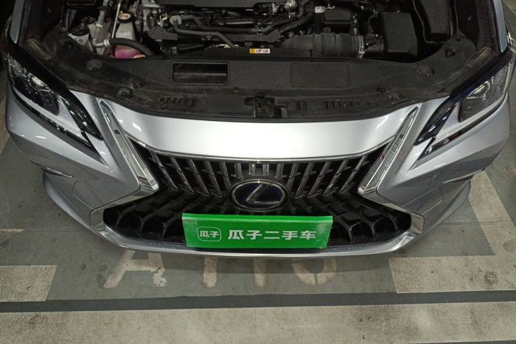 Used Lexus ES 2021 300h Excellence Edition Engine Bay