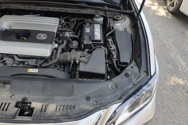 Used Lexus ES 2021 200 Excellence Edition Engine Bay Left