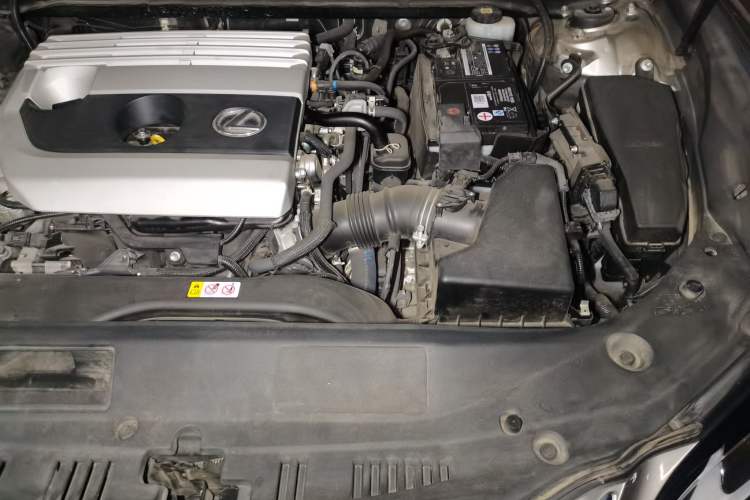 Used Lexus ES 2021 200 Luxury Edition Engine Bay Left