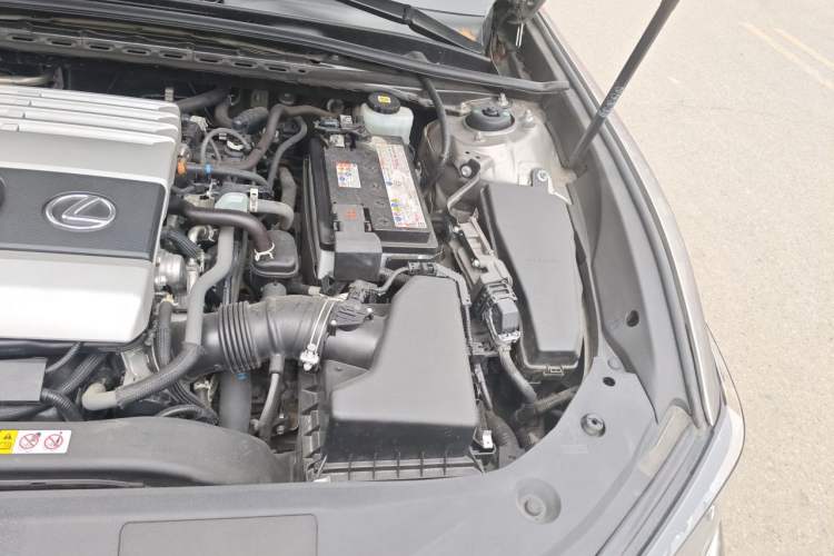 Used Lexus ES 2021 200 Luxury Edition Engine Bay Left