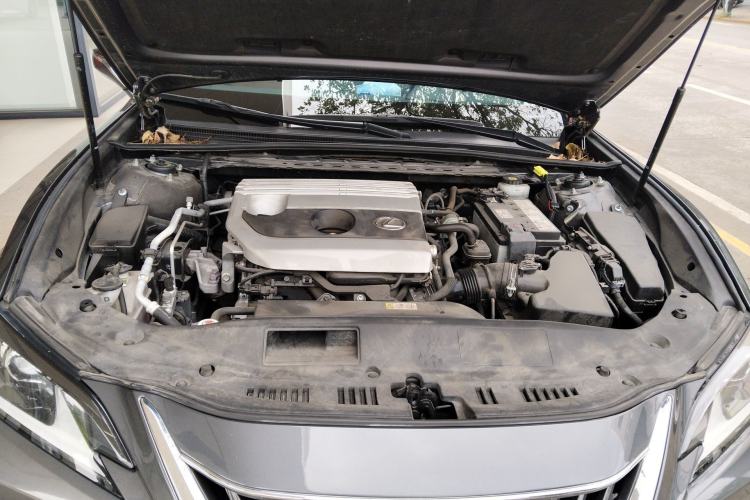 Used Lexus ES 2021 200 Excellence Edition Engine Bay