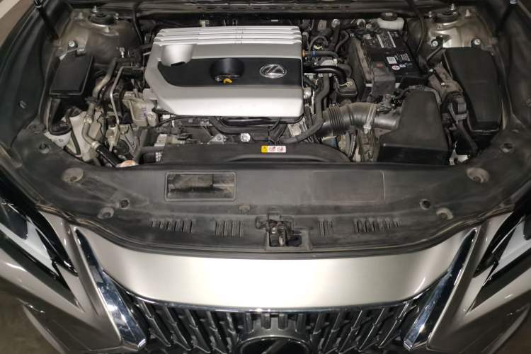Used Lexus ES 2021 200 Luxury Edition Engine Bay