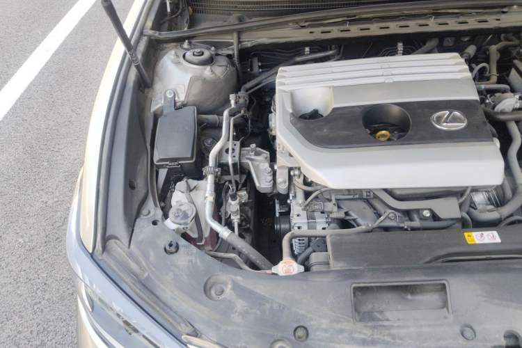 Used Lexus ES 2021 200 Luxury Edition Engine Bay Right