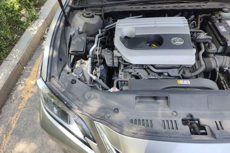 Used Lexus ES 2021 200 Excellence Edition Engine Bay Right