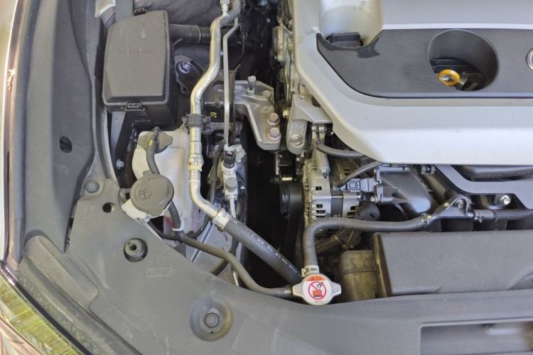 Used Lexus ES 2021 200 Luxury Edition Engine Bay Right