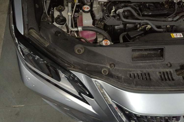 Used Lexus ES 2021 300h Excellence Edition Engine Bay Right