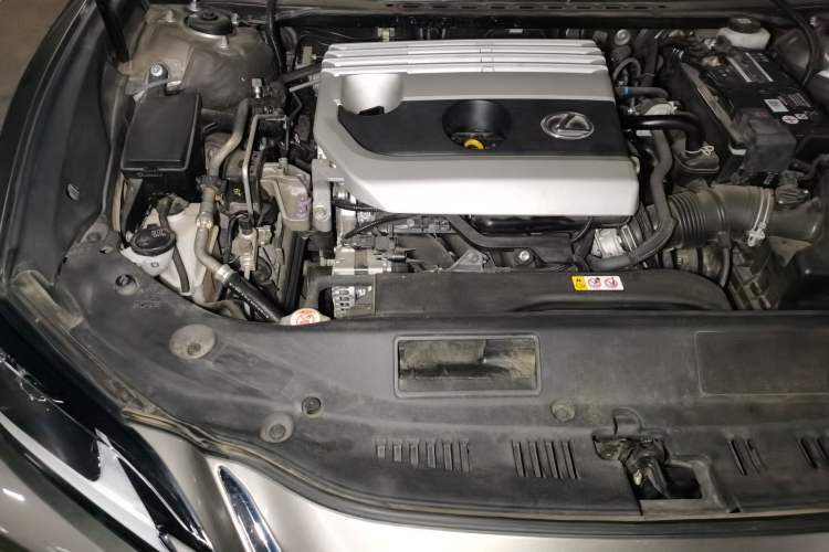 Used Lexus ES 2021 200 Luxury Edition Engine Bay Right