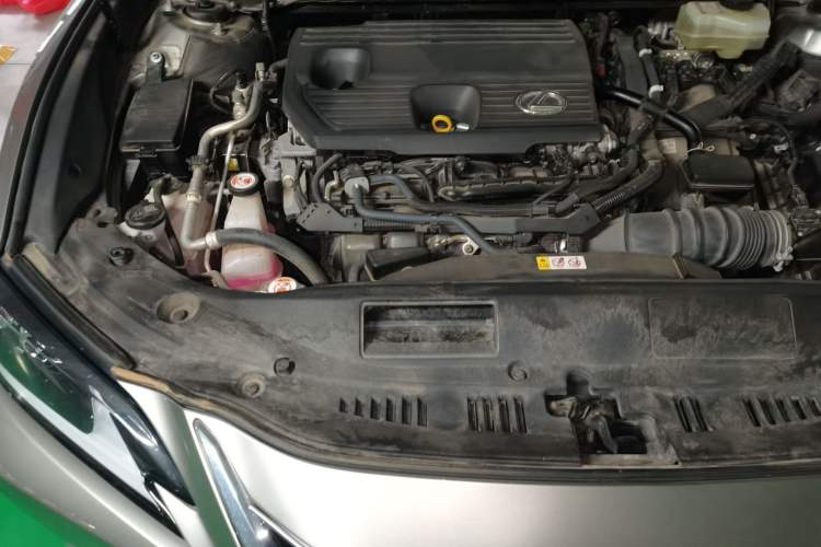 Used Lexus ES 2021 300h Excellence Edition Engine Bay Right