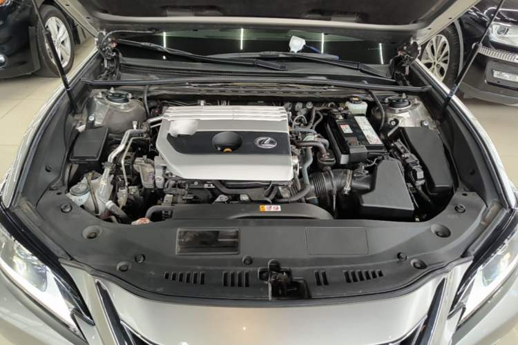 Used Lexus ES 2021 200 Excellence Edition Engine Bay