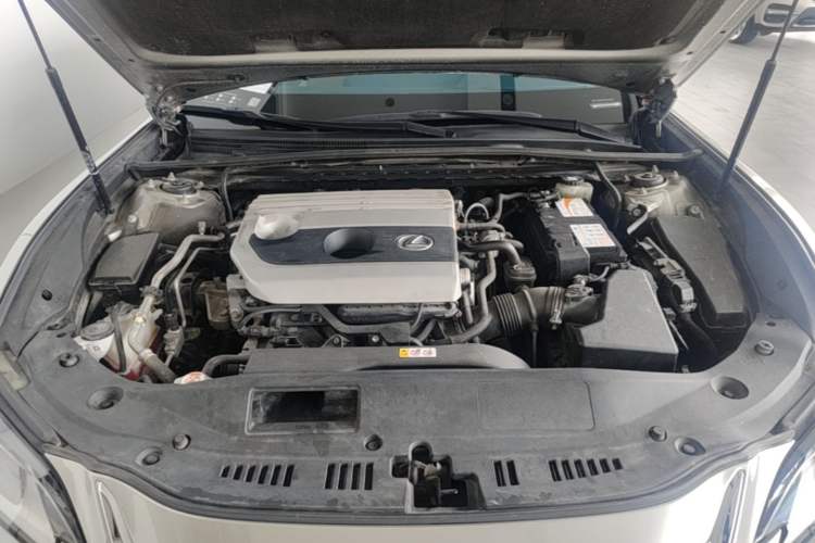 Used Lexus ES 2021 200 Excellence Edition Engine Bay