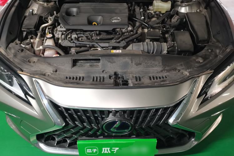 Used Lexus ES 2021 300h Excellence Edition Engine Bay
