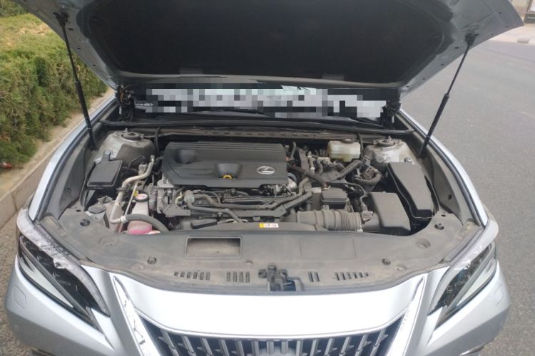 Used Lexus ES 2021 300h Deluxe Edition Engine Bay