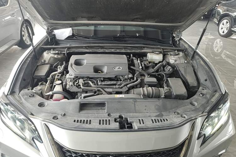Used Lexus ES 2021 300h F SPORT Engine Bay