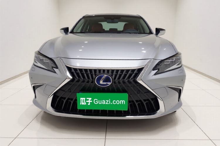 Used Lexus ES 2021 300h Deluxe Edition Exterior 1