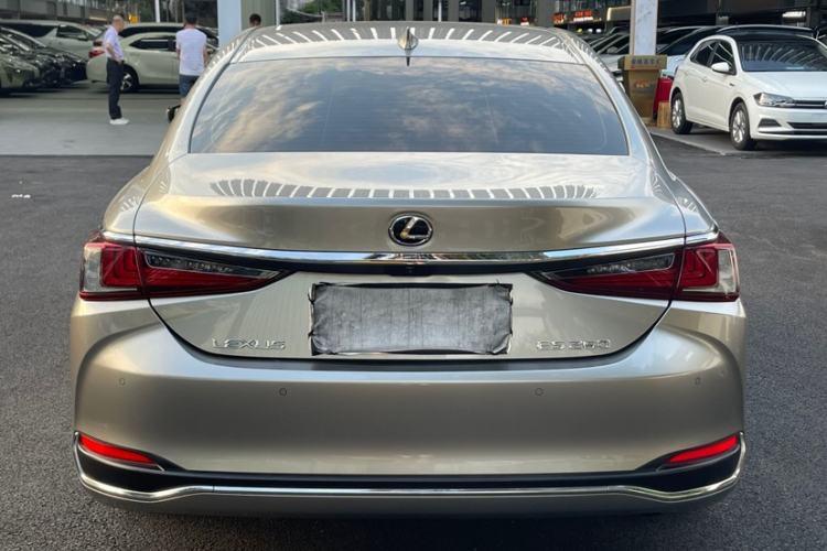 Used Lexus ES 2021 260 Excellence Edition Exterior 5