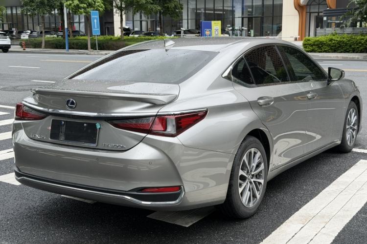 Used Lexus ES 2021 300h Excellence Edition Exterior 6