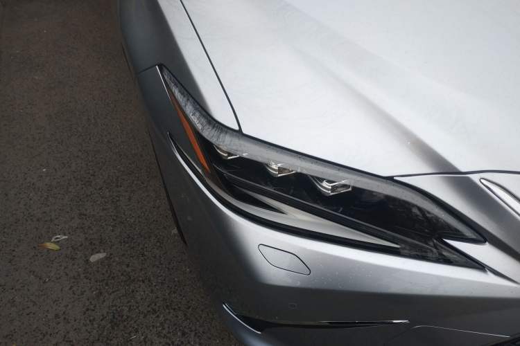 Used Lexus ES 2021 300h Deluxe Edition Exterior 6