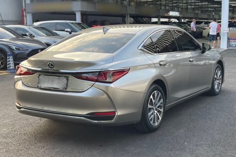 Used Lexus ES 2021 260 Excellence Edition Exterior 7