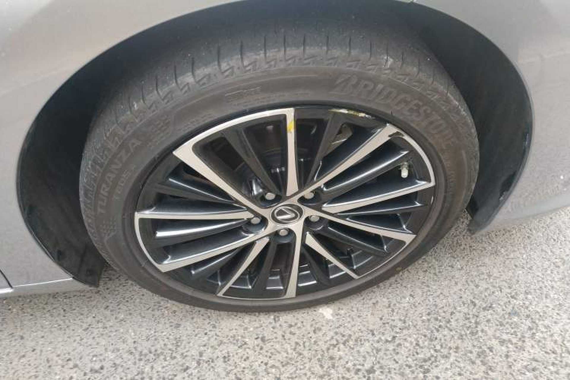 Used Lexus ES 2021 300h Deluxe Edition Exterior 7