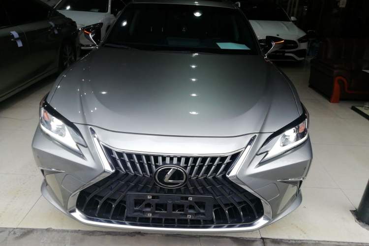 Used Lexus ES 2021 260 Excellence Edition Front