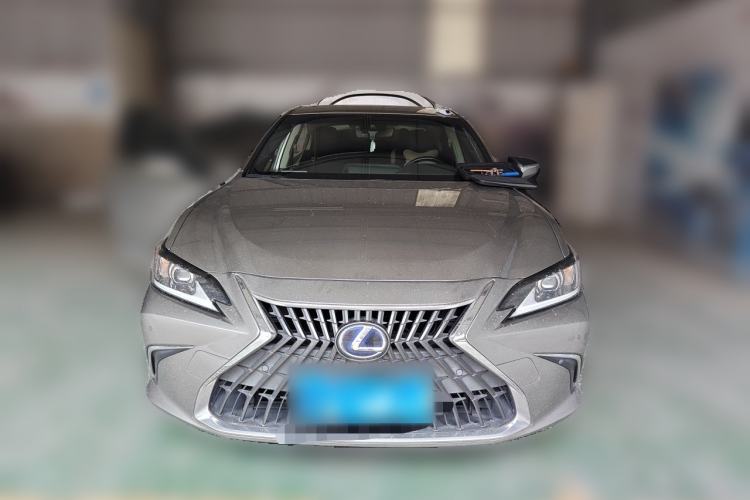 Used Lexus ES 2021 300h Excellence Edition Front